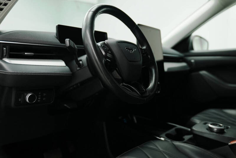 2021 Ford Mustang Mach-E Select