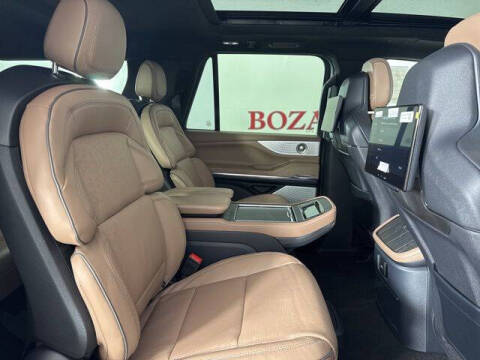 2025 Lincoln Navigator L Black Label