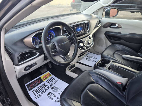 2020 Chrysler Voyager LXi