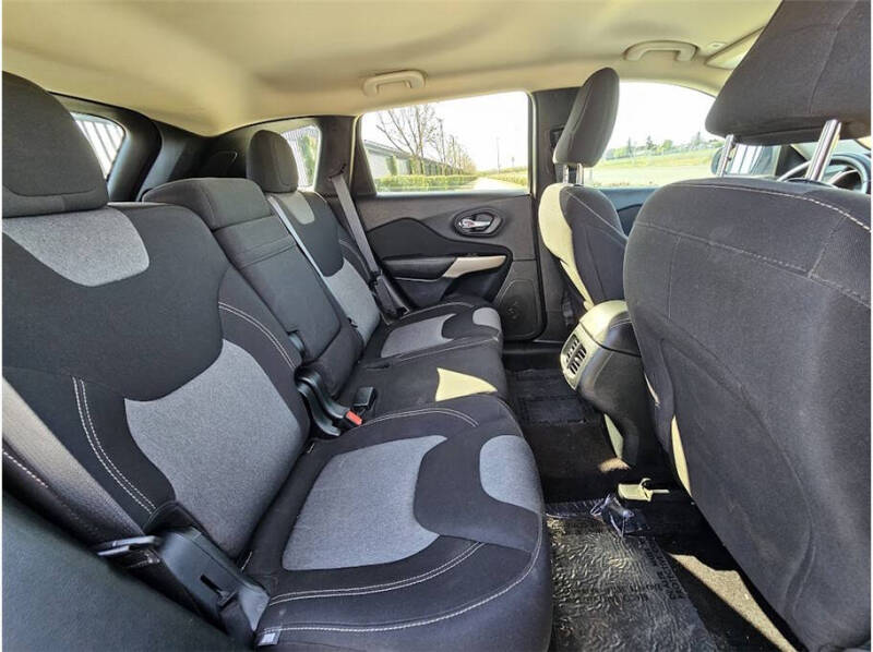 2018 Jeep Cherokee Latitude