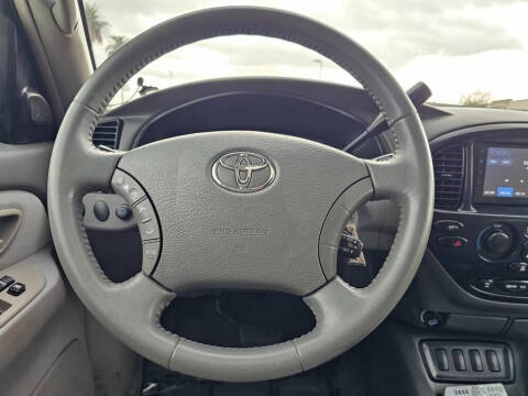 2005 Toyota Sequoia SR5