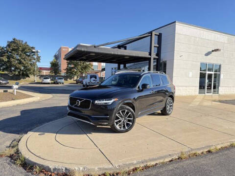 2016 Volvo XC90 T6 Momentum