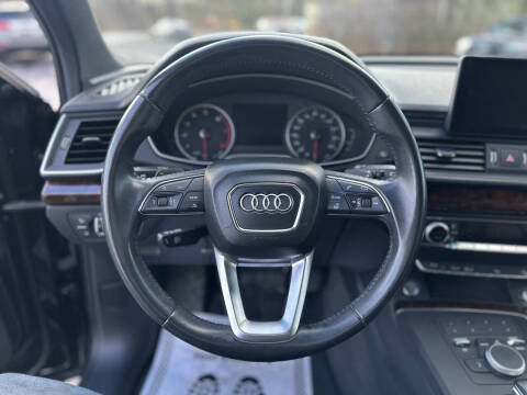 2018 Audi Q5 2.0T quattro Premium Plus