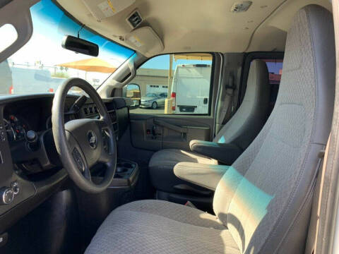 2017 Chevrolet Express LT 3500