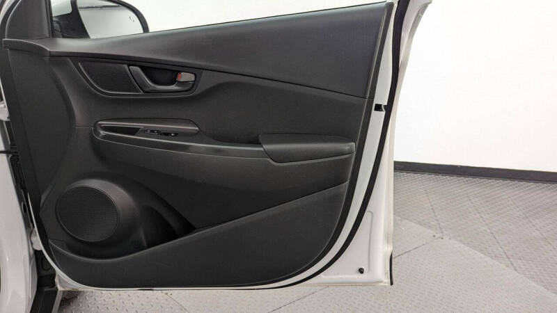 2023 Hyundai Kona SE