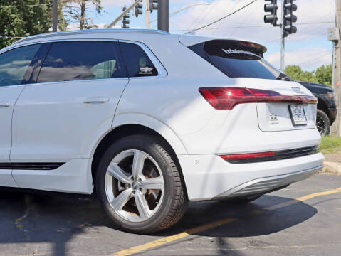 2019 Audi e-tron quattro Premium Plus