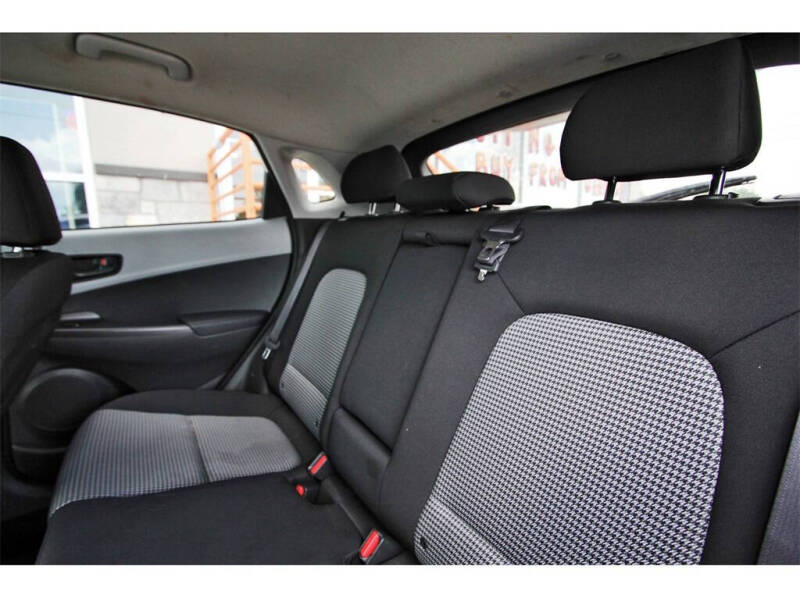 2021 Hyundai Kona SEL