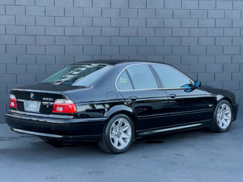 2002 BMW 5 Series 525i
