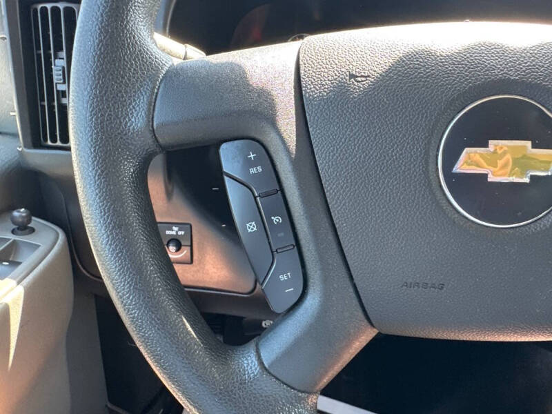 2022 Chevrolet Express 2500