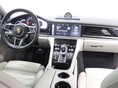 2017 Porsche Panamera 4S