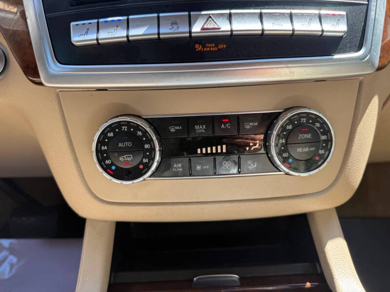 2014 Mercedes-Benz GL-Class GL 550 4MATIC