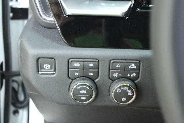 2026 Chevrolet Silverado 1500 LT - Photo 13