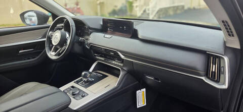 2024 Mazda CX-90 Plug-in Hybrid Premium