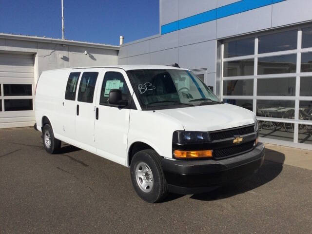 2025 Chevrolet Express 3500