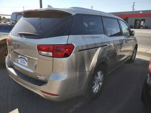 2015 Kia Sedona LX