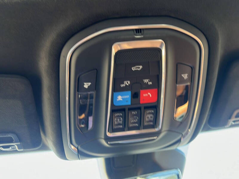 2025 Jeep Grand Cherokee Summit Reserve