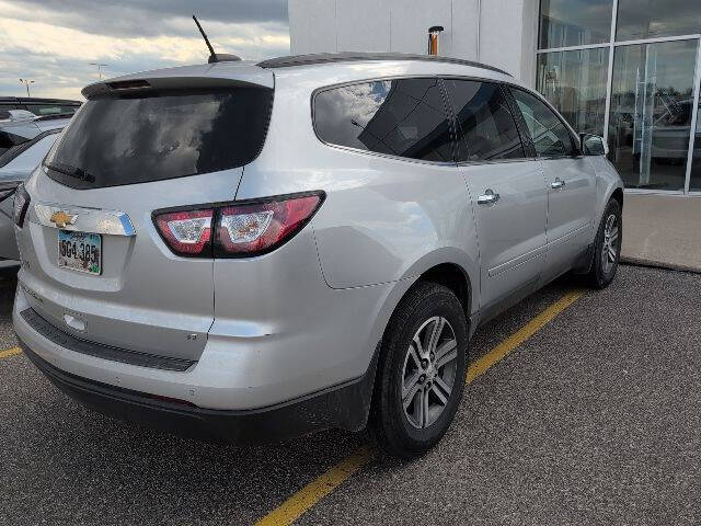 2017 Chevrolet Traverse LT