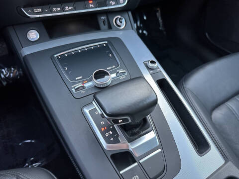 2018 Audi Q5 2.0T quattro Premium Plus