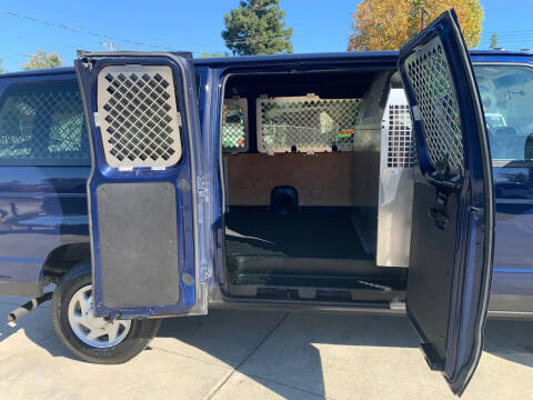 2012 Ford E-Series E-150