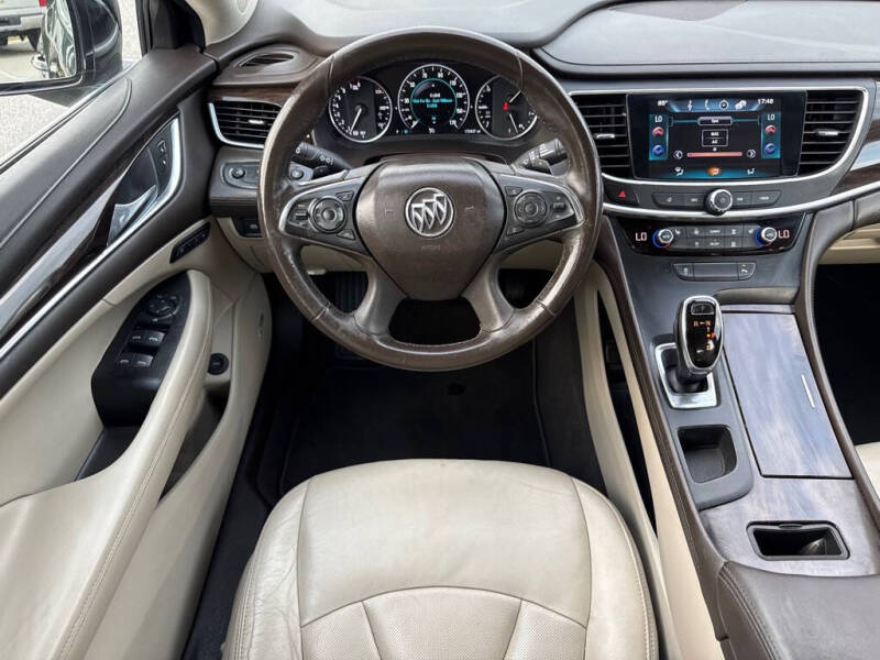 2017 Buick LaCrosse Essence