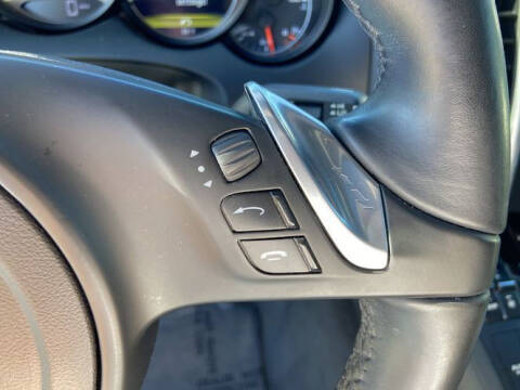 2020 Porsche Macan Turbo