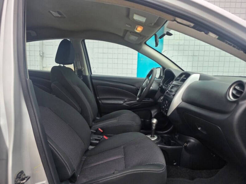 2017 Nissan Versa 1.6 S