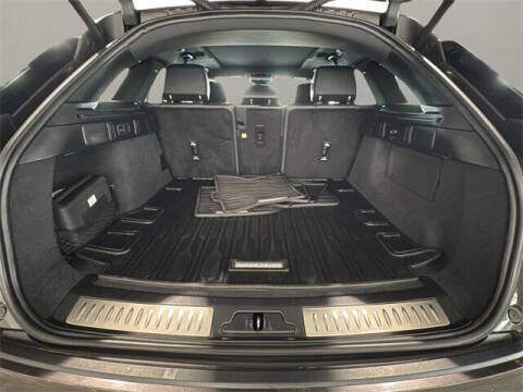 2024 Land Rover Range Rover Velar P250 Dynamic SE