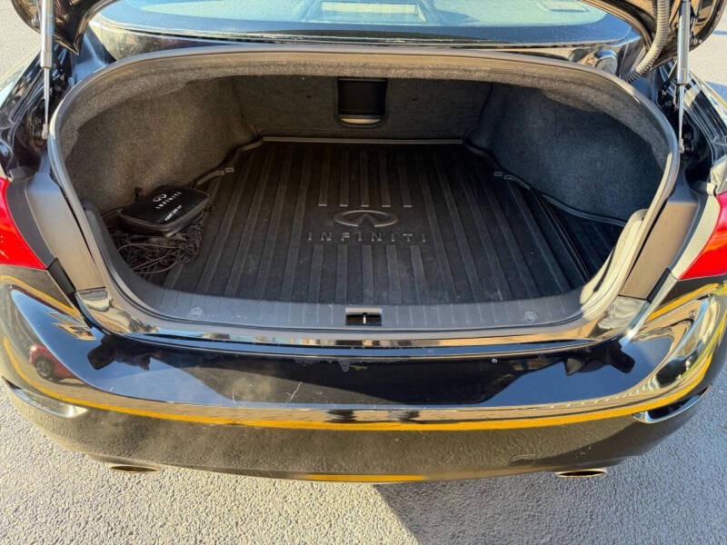 2014 Infiniti Q50 Premium