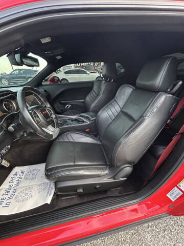 2016 Dodge Challenger SRT 392