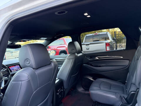 2022 Buick Enclave Essence