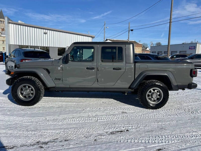 2021 Jeep Gladiator Sport