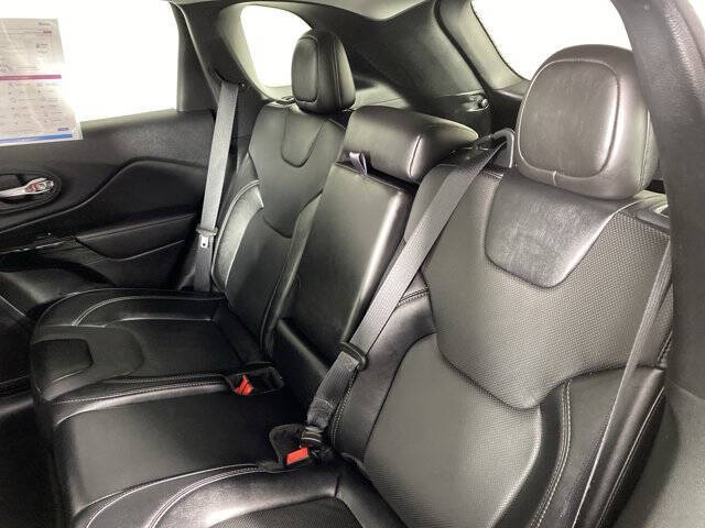 2023 Jeep Cherokee Altitude Lux