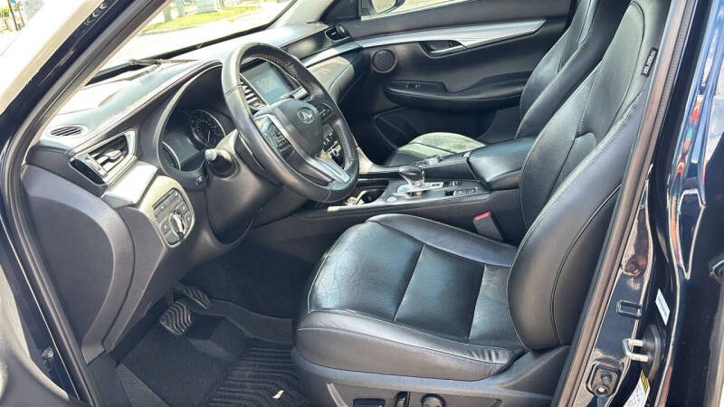 2019 Infiniti QX50 Essential