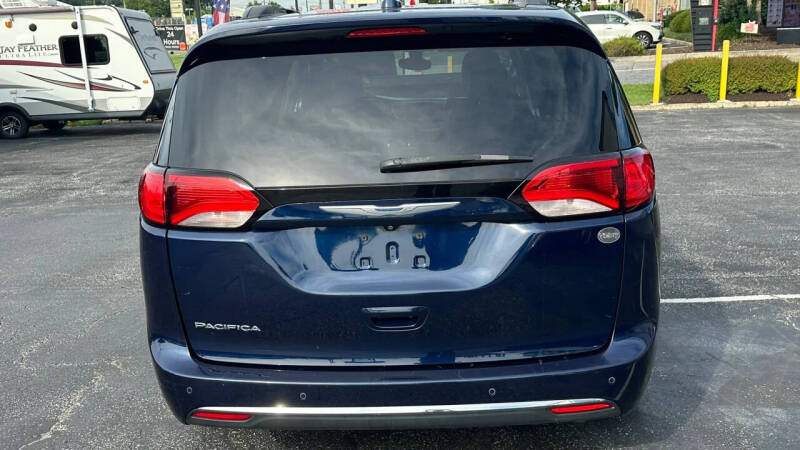 2017 Chrysler Pacifica