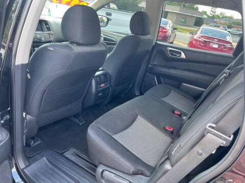 2019 Nissan Pathfinder S