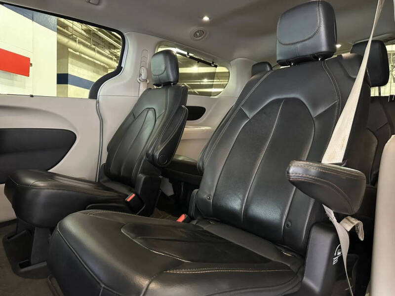2017 Chrysler Pacifica