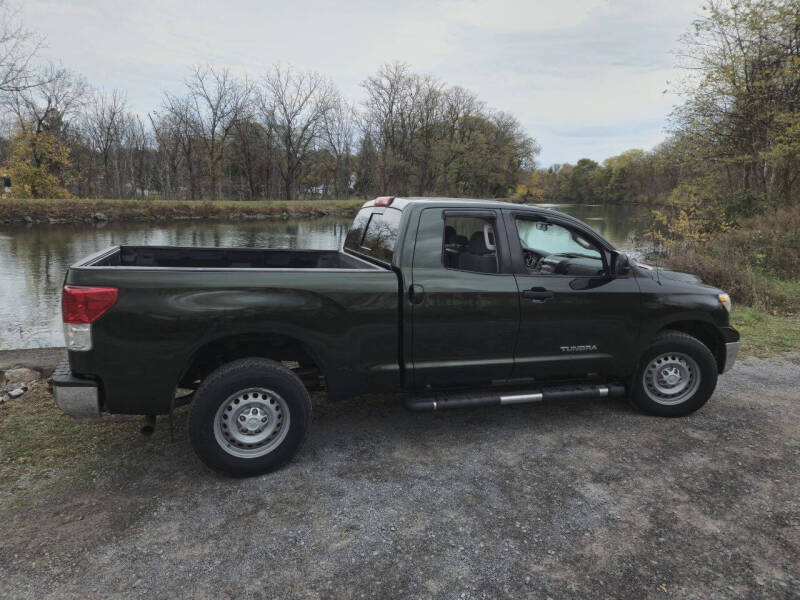 2011 Toyota Tundra Tundra Grade photo 9