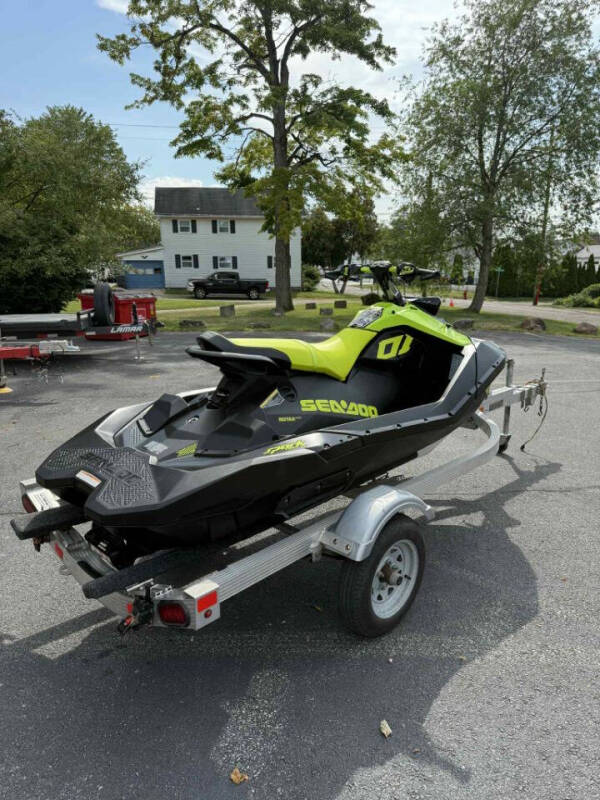 2023 Sea-Doo SPARK 3UP TRIXX