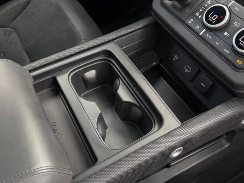 2023 Land Rover Defender