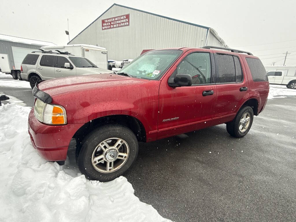 Red 2004 Ford Explorer XLT 4dr XLT 4WD SUV 1