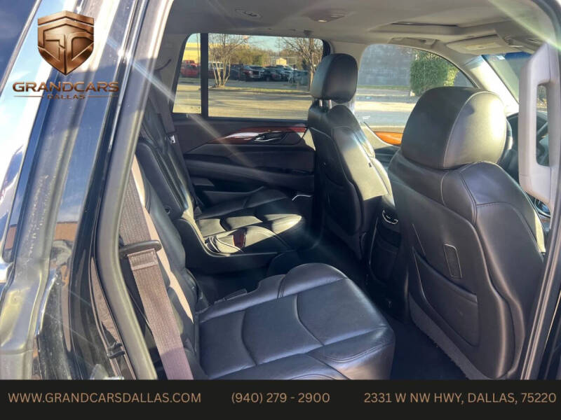 2017 Cadillac Escalade Luxury