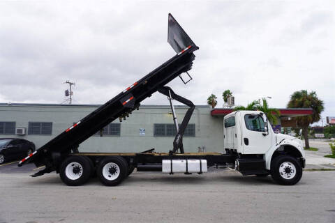 2015 Freightliner M2 106