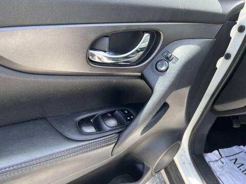 2014 Nissan Rogue SV