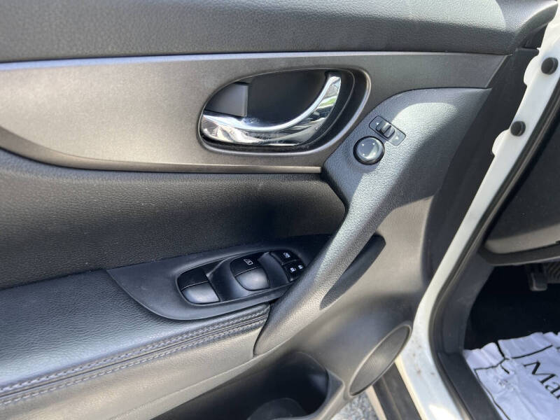 2014 Nissan Rogue SV