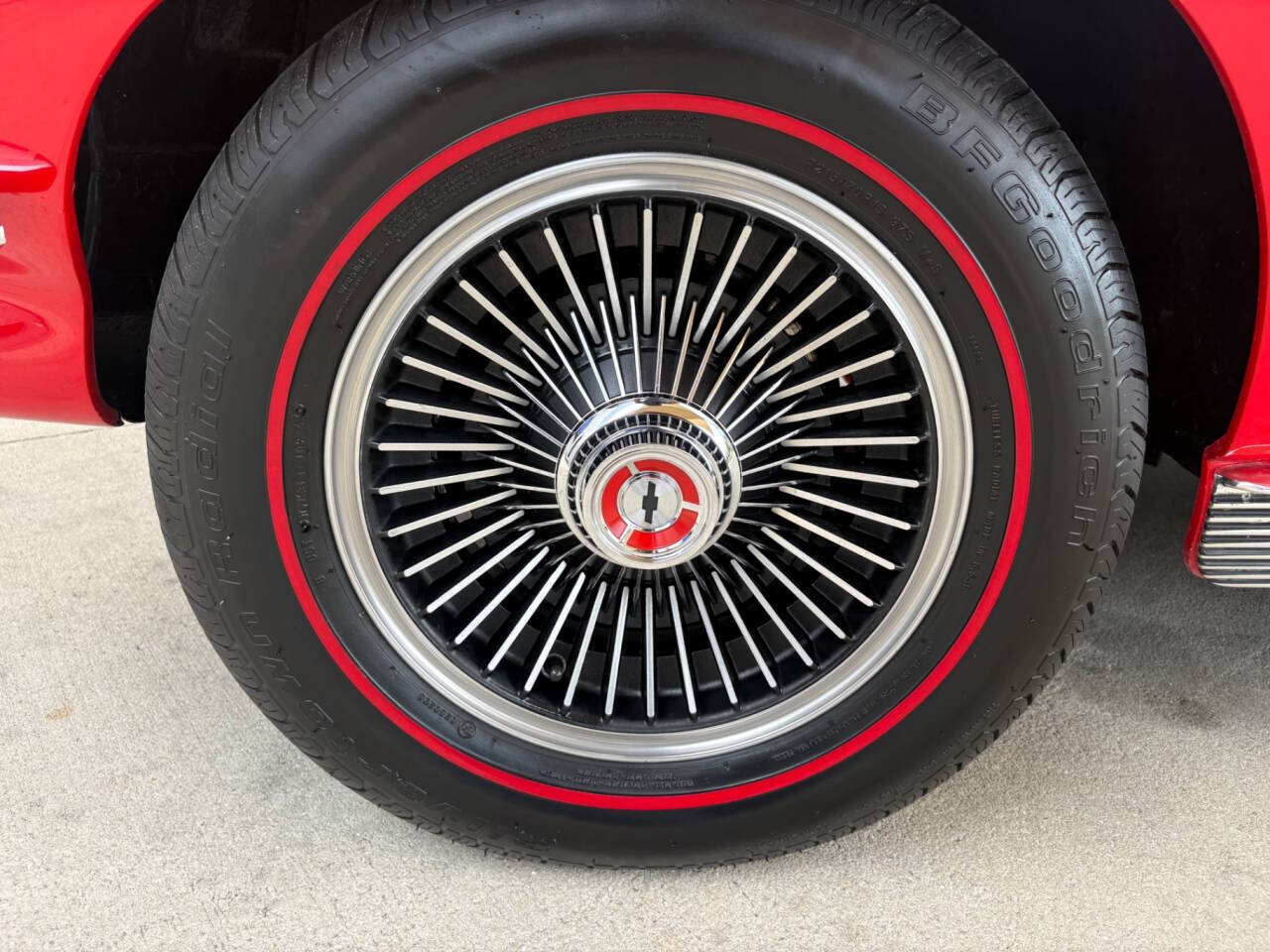 1963 Chevrolet Corvette 28