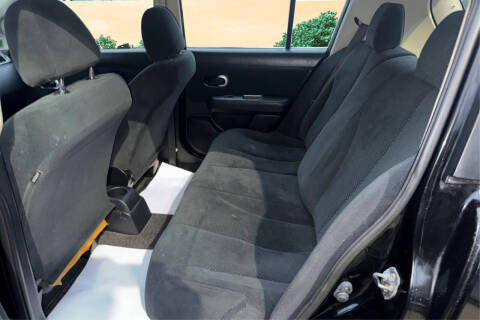 2011 Nissan Versa 1.8 S