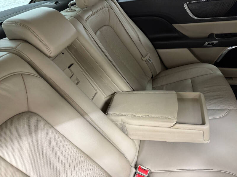 2019 Lincoln Continental Reserve