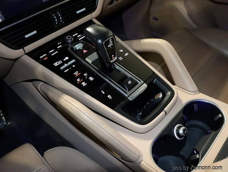 2020 Porsche Cayenne Coupe