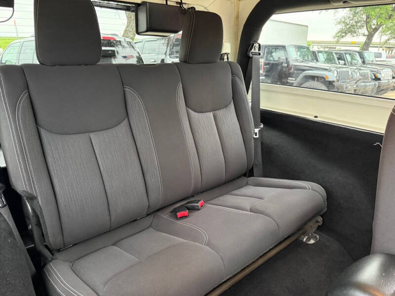 2013 Jeep Wrangler Sahara