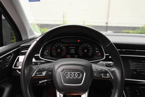 2020 Audi Q7 quattro Premium Plus 55 TFSI